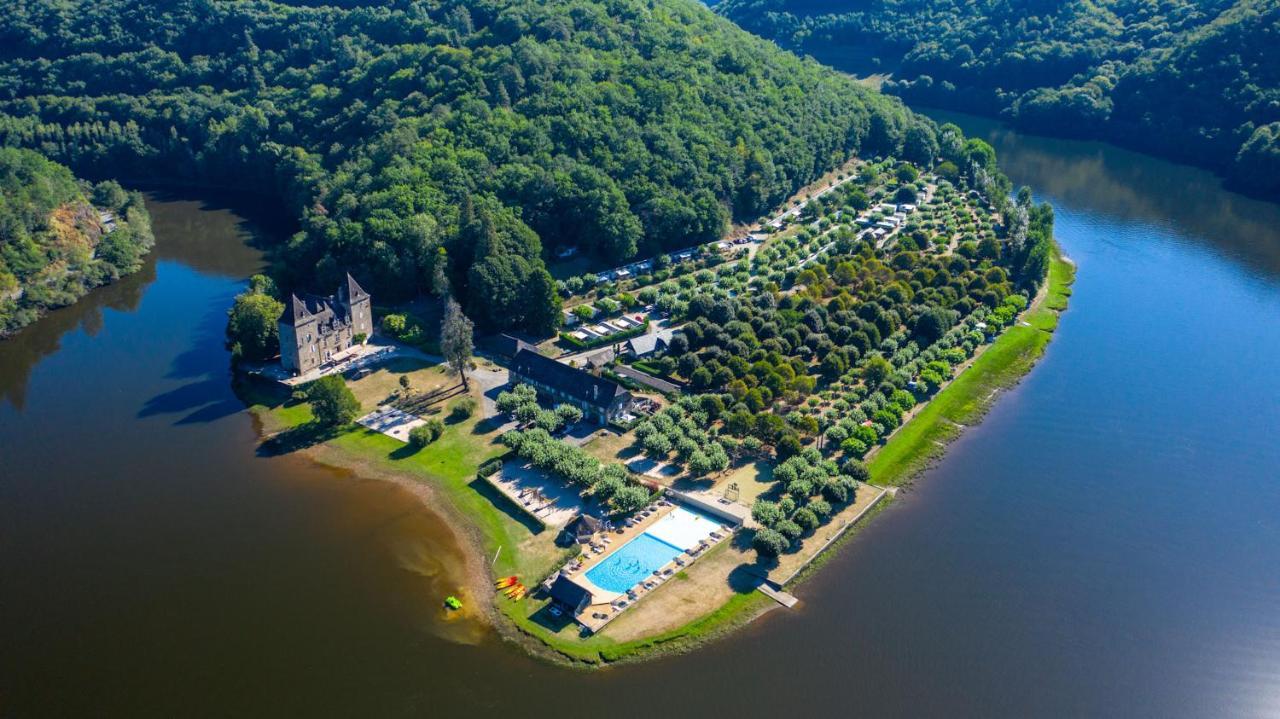 Camping Le château du gibanel Saint-Martial-Entraygues Exterior foto