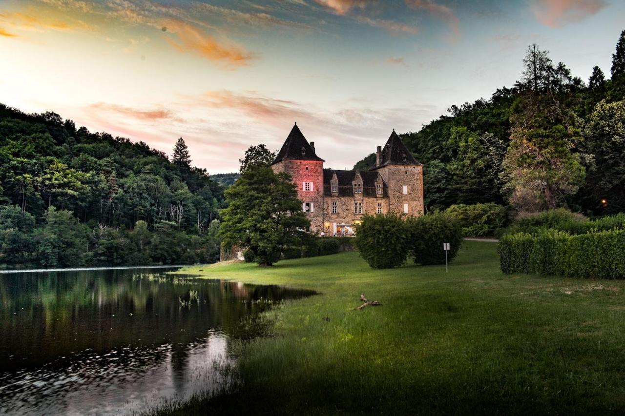 Camping Le château du gibanel Hotel Saint-Martial-Entraygues Exterior foto